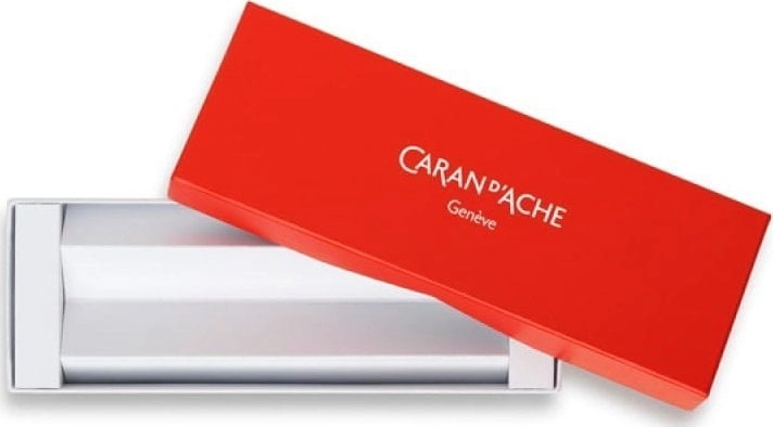 Caran d`Arche Czerwone pudełko CARAN D````ACHE